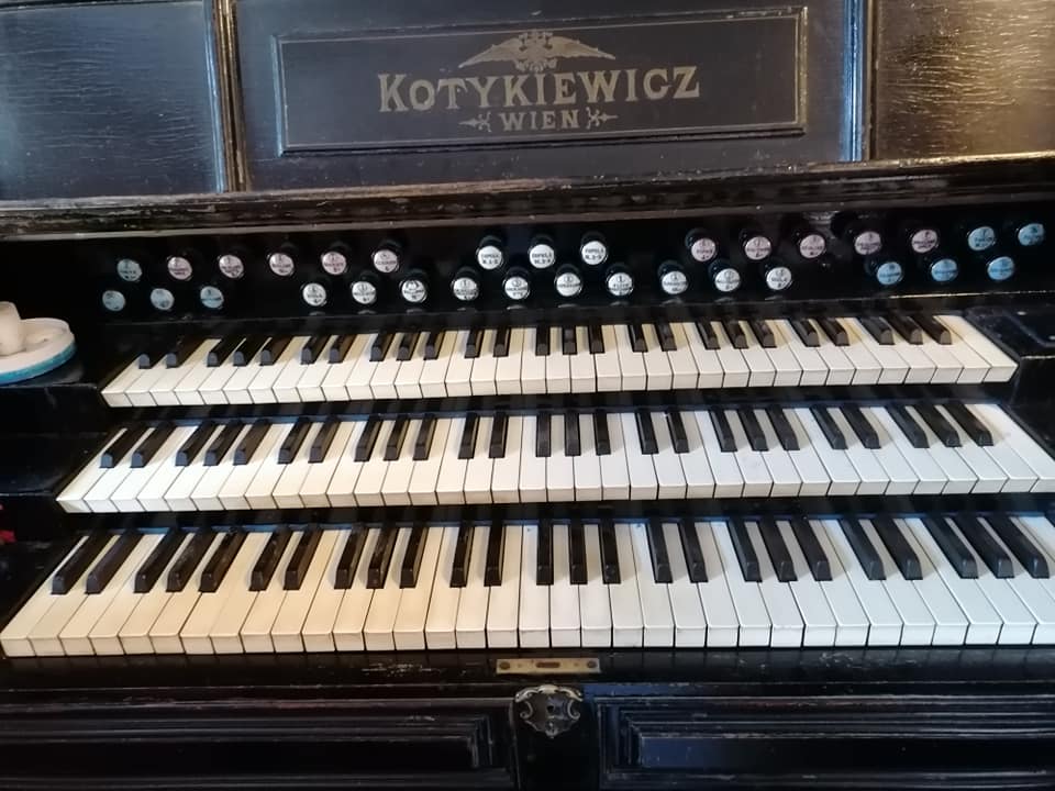3 manual Kotykiewicz